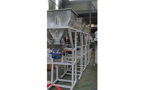 廣東客戶訂購顆粒專用包裝機